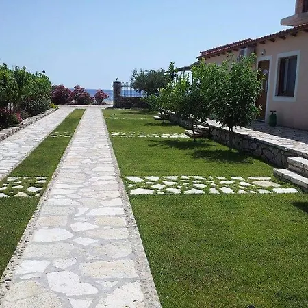 Aparthotel Kontinent Himare Fshat