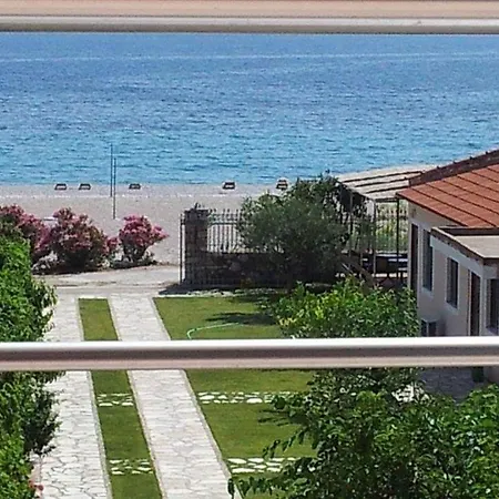 Aparthotel Kontinent Himare Fshat