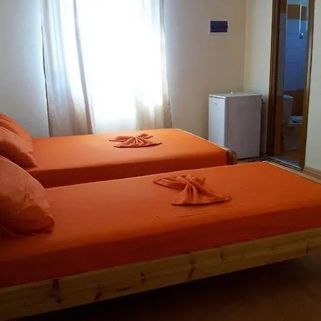 Kontinent Aparthotel Himare Fshat
